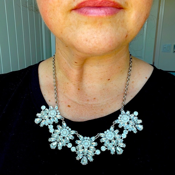 Unbranded Jewelry - Clear Statement Necklace